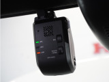 ◆ドライブレコーダー◆映像・音声などを記録する自動車用の装置です。 もしもの事故の際の記録はもちろん、旅行の際の思い出としてドライブの映像を楽しむことができます。