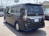 新潟市方面よりお車でお越しの際は、新新バイパス新発田インターから国道7号線、村上方面約2km左手側です。緑とピンクのガスタンクが目印です。_