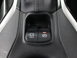 【電動パーキング+ブレーキホールド】便利なスイッチ式のサイドブレーキ!停車中にブレーキペダルを踏み続けなくても自動的にブレーキを保持する機能も搭載♪