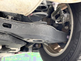 お車を安心してお乗りいただく為には、足回りの定期点検が欠かせません。サービスサポート(有償保証)では無料点検もご提供しており、安心のカーライフをお過ごしいただけるサポート体制が整っています。
