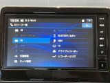 日産純正メモリーナビゲーションです♪目的地まで案内するナビゲーション機能の他にフルセグ画質で楽しめるTVやBluetooth Audioなど多彩な機能が満載で運転を快適にサポートしてくれます☆