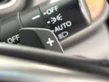 ★パドルシフト★ ハンドルにある『+』と『-』のレバーを指先で操ることで、マニュアル車感覚のシフトチェンジが楽しめるパドルシフトです☆