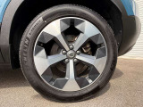 5-Yスポーク 7.5J&times;19インチ ダイヤモンドカット/マットグラファイト 235/50R19サイズのミシュランを装着