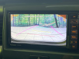 【バックカメラ】駐車時に後方がリアルタイム映像で確認できます。大型商業施設や立体駐車場での駐車時や、夜間のバック時に大活躍!運転スキルに関わらず、今や必須となった装備のひとつです!