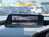 バックモニターもついているので、バック駐車も安心です♪