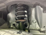 お車を安心してお乗りいただく為には、足回りの定期点検が欠かせません。サービスサポート(有償保証)では無料点検もご提供しており、安心のカーライフをお過ごしいただけるサポート体制が整っています。
