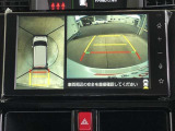 パノラミックビューモニター付き!クルマを真上から見ているかの様に、映像をモニターに表示。周囲の状況を把握しながら安心して駐車が可能です!