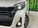 【LEDヘッドライト】悪天候や夜間走行時も良好な視界を確保し安心して運転できる高輝度LEDヘッドライトを装備!点灯速度が早く、消費電力も抑えられています。