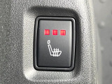 【シートヒーター】寒い日に重宝するシートヒーター!エアコンより早く温まってくれるので寒がりの人も安心ですね♪エアコンの温風は乾燥するから苦手、という方にもをおすすめです。