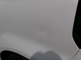 右フェンダー凹みあります