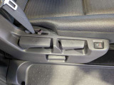 運転者にとっては日々使用することとなる運転席です。運転席が快適だと運転に集中することができますね。