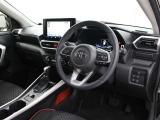 運転席廻りです。