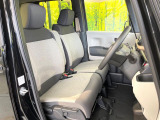 運転席シート廻りは使用感も少なく、良好な状態となっています。前オーナー様が丁寧に使っていたことがよくわかりますね。
