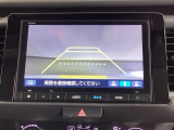 便利な3ビュー切り替え、ガイド線表示付きのバックカメラです。後退時、後方の視界をサポートします