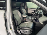 レンジローバーイヴォーク  4WD 本革シート