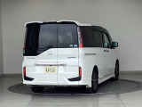 バックカメラが付いているのでバックでの車庫入れも安心です。