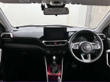 機能性あふれる運転席周りになっています。スイッチ類もとても使いやすく快適に運転できます♪