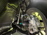 お車を安心してお乗りいただく為には、足回りの定期点検が欠かせません。サービスサポート(有償保証)では無料点検もご提供しており、安心のカーライフをお過ごしいただけるサポート体制が整っています。