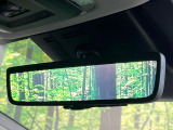 【デジタルインナーミラー】後席の大きな荷物や同乗者で後方が確認しづらい時でも安心!カメラが撮影した車両後方の映像をルームミラー内に表示。クリアな視界で状況の確認が可能です!