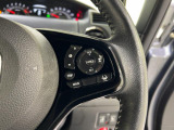 手触りの良いレザーハンドルにはホンダセンシングのコントロールスイッチが装備されテおり、ACCもハンドルから手を離さずに操作が出来ます。感覚で操作ができて便利で安全ですね!