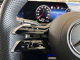 メモリー付きパワーシートが装備されている車両はシートの位置・ドアミラーの角度・ハンドルの位置を3名まで記憶出来ます。