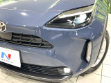 【LEDヘッドライト】悪天候や夜間走行時も良好な視界を確保し安心して運転できる高輝度LEDヘッドライトを装備!点灯速度が早く、消費電力も抑えられています。