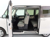 愛車の室内を抗菌・抗ウィルス・防臭コーティングするチタニア(有料)がオススメ!車内を安心・安全・快適に保ちます!詳細は店舗スタッフまでお尋ねください。