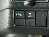 ◆パーキングセンサー◆車庫入れの時などに近くに障害物がある場合、障害物までの距離を音で知らせてくれます。