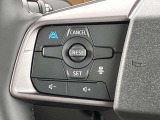 プロパイロットを装備☆アクセル、ブレーキをコントロー ルして前のクルマとの車間距離を保つ手助けをします。 白線を検知し、ハンドルをコントロールして直線道路、カーブにおいても運転支援してくれます!!