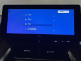TVが見れるチューナーを装備しています。 新しい車でも付いていないことで、TVが見れない事も多々あるので要チェックです。
