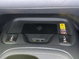 置くだけ充電付き♪