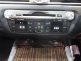 左右独立温度コントロールフルオートエアコンです。運転席、助手席それぞれで独立して温度設定ができます。冷え性の方が乗っても安心ですね♪