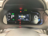 視認性の良いスピードメーターです☆