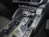 フロアシフトのオートマチックトランスミッションです。