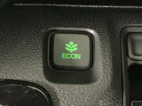 ★ECONスイッチ★ エコドライブを加速しよう!スイッチをONにすると、運転の仕方によるロスを抑え込み燃費をよくするようクルマが頑張ります(*^ー^*)燃費向上にチャレンジ♪
