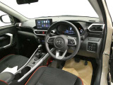 ご覧の車両以外にも多数のU-Carを展示販売しております。