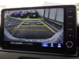 ◆◆バックカメラの画像です。ガイドラインがスムースな車庫入れをサポートいたします!車庫入れの安心感がアップしますね☆