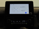 ディスプレイオーディオを装備。スマホとクルマをつなぐことで、これまでのナビに加えて、いろんなサービスが楽しめます。