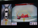 バックガイドモニターを装備しています、車庫入れもラクラクです。パノラミックビューモニターを搭載しています、上からの画像も表示されます。