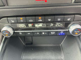 シートの中で冷風を回し夏場でも快適にお過ごし頂けるベンチレーション(シートクーラー)付き!