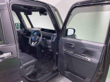 ご覧いただきありがとうございます!安心保証付きの展示車を多数揃えておりますのでお気軽にお尋ねください。
