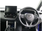 運転席のハンドル・シートは高さ調整が可能です