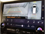 バックガイドモニターで、後方を確認しながら安心して駐車することができます。運転初心者も熟練者も必須の機能ですよ!