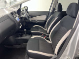 【車内ルームクリーニング済】専門スタッフにより車内はきれいにルームクリーニングを行っております。
