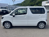 届出済み未使用車 4WD レーダーブレーキ シートヒーター スマートキー スペアキー