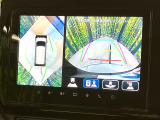 【全方位モニター用カメラ】専用のカメラにより、上から見下ろしたような視点で360度クルマの周囲を確認することができます☆死角部分も確認しやすく、狭い場所での切り返しや駐車もスムーズに行えます。