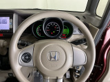 明るく、視認性に優れたメーターで安全運転や燃費管理、車両点検などに役に立つ機能があります ※一部の車種には該当しないものもございます