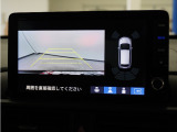 バックカメラ搭載です!車庫入れが苦手な人はもちろん、車両感覚に自信がある人にもお勧めです!見えない箇所が見えるようになるので、低い障害物や隠れてしまっている子供の存在等にも気付く事が出来ます。