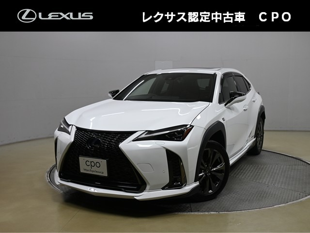 UX 250h Fスポーツ 4WD 