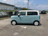 清潔な中古車展示場で皆様のご来店をお待ちしています。